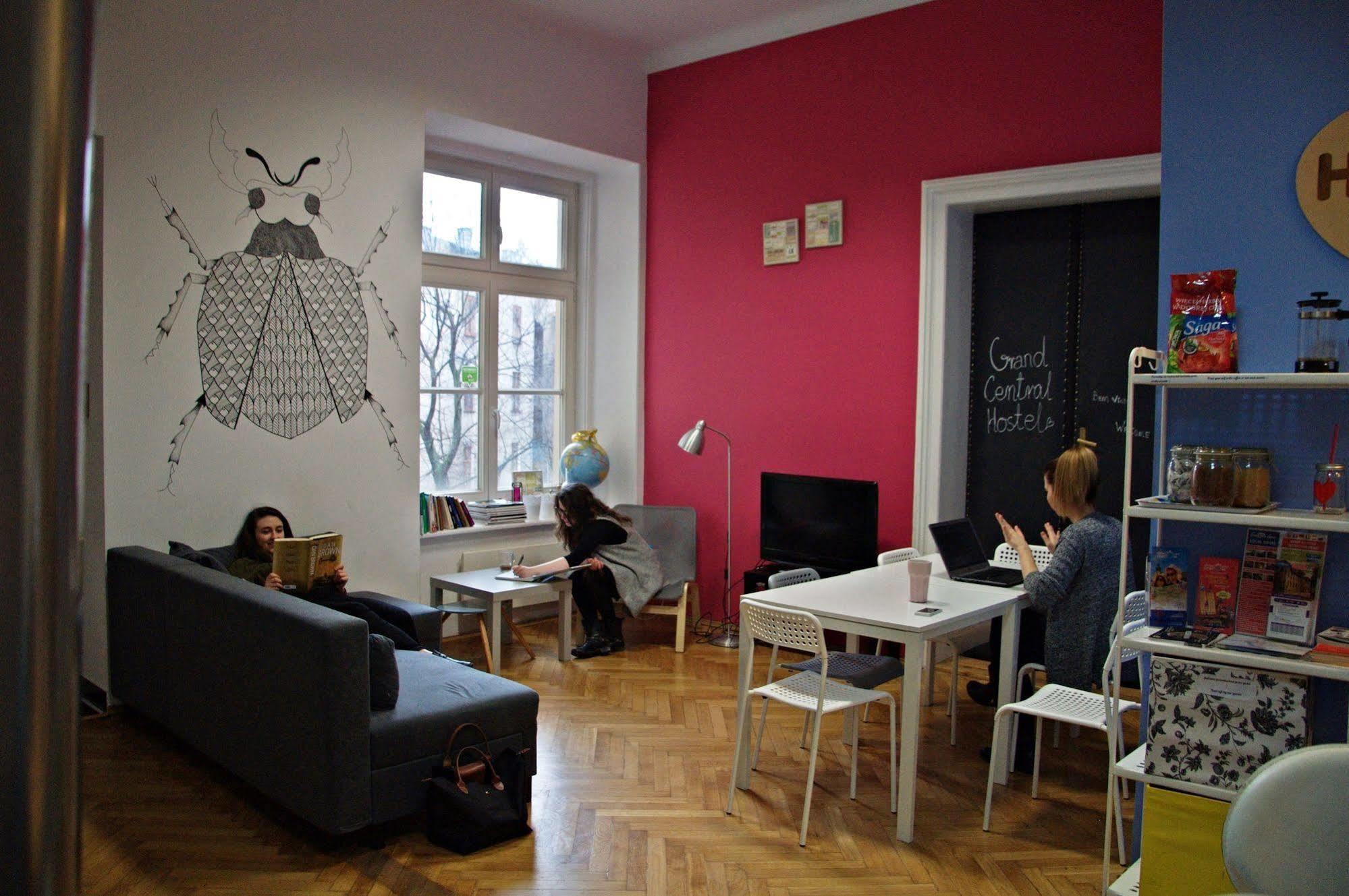 Grand Central Hostel Kraków Exteriör bild